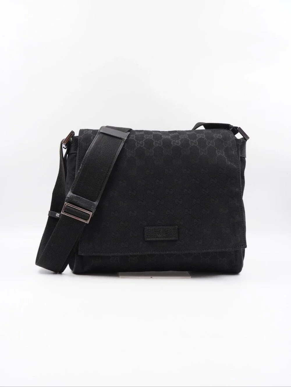 CL41 💕 Gucci GG Monogram Canvas Flap Messenger Bag